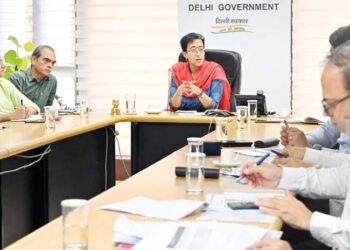 آتشی نے اعلیٰ تعلیم اور تکنیکی تعلیم کے میدان میں جاری مختلف پروجیکٹوں کی پیشرفت پر جائزہ میٹنگ کی