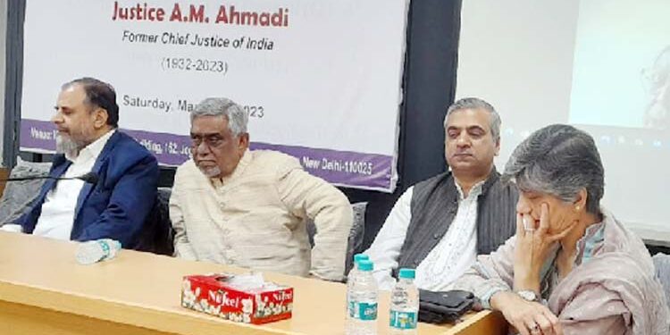 سابق چیف جسٹس اے ایم احمد ی کی وفات پر آئی او ایس میں تعزیتی نشست کا انعقاد