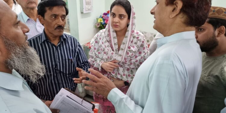 عازمین حج  کو میڈیکل سرٹیفکیٹ بنوانے میں دشواریوں کا سامنا