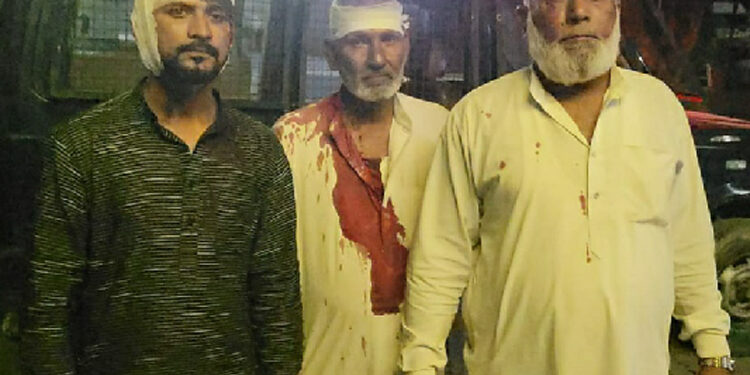 معمولی تنازعہ میں باپ بیٹا زخمی