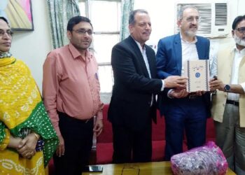 ڈاکٹر قہرمان سلیمانی ڈائرکٹر مرکز تحقیقات فارسی خانہ فرہنگ ایران کا شعبہ فارسی جامعہ ملیہ میں استقبال