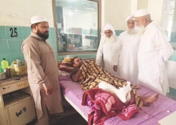 جمعیۃ علماء ہند کے وفد کی ساندل گاؤں کے زخمی نمازیوں سے ملاقات