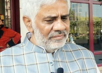 دہلی حکومت اور لیفٹیننٹ گورنر کے درمیان کریڈٹ لینے کے مقابلے میں کسانوں کا ذمہ دار کون: ڈاکٹر نریش