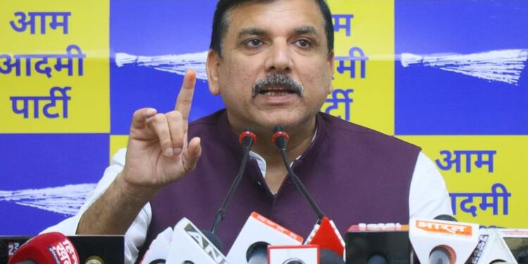 دہلی پنجاب حکومتوں کو گرانے میں ہر ہتھیار ناکام ہوگئے، اب اروند کیجریوال کو گرفتار کرکے حکومت گرانے کی سازش رچی گئی: سنجے سنگھ