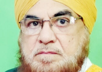نصابی کتابوں سے مغلیہ تاریخ کو مٹانا افسو سناک:مفتی مکرم