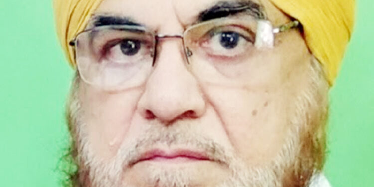 نصابی کتابوں سے مغلیہ تاریخ کو مٹانا افسو سناک:مفتی مکرم