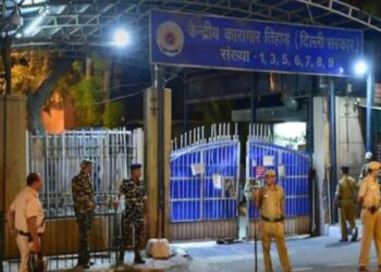 تہاڑ جیل میں قیدیوں کے درمیان گینگ وار دو قیدی اسپتال میں داخل