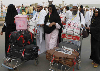 اترپردیش حج کمیٹی کےذمہ داران نے عازمین حج کےمفاد کی حفاظت نہیں کی