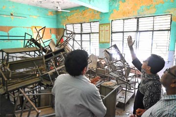 ایکشن میں وزیر تعلیم آتشی