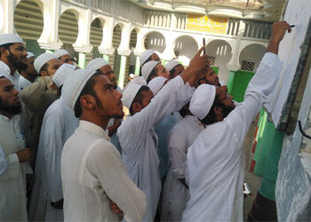 دارالعلوم دیوبند اور وقف میں خوشگوار ماحول میں داخلہ امتحان جاری