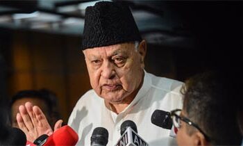 جموں وکشمیر کے عوام کو تقسیم اور گمراہ کرنے کیلئے ناپاک سازشیں جاری: ڈاکٹر فاروق عبداللہ