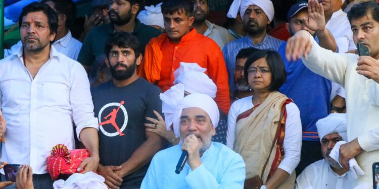 دہلی کے 360 گاؤں نے کھلاڑیوں کی حمایت کی، اب 7 مئی کو جنتر منتر پر مہاپنچایت ہوگی: گوپال رائے