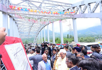 لیفٹیننٹ گورنرکا وائل گاندربل میں پُل کے افتتاح کے موقع پراظہار خیال