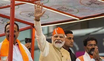 بہت مشکل ہے زلفوں کاسلجھنا