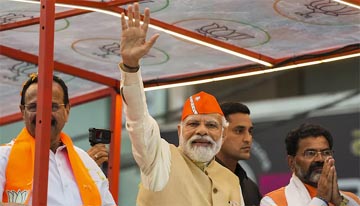 بہت مشکل ہے زلفوں کاسلجھنا