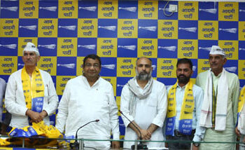 سماجی کارکن اور ریٹائرڈ ہیڈ ماسٹر ستبیر سنگھ گوئل عام آدمی پارٹی میں شامل