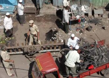 مالیگاؤں بم دھماکہ معاملہ میں تفتیشی افسر کی گواہی جاری گواہ استغاثہ نے ملزمین کی آواز کے نمونوں کی شناخت کی