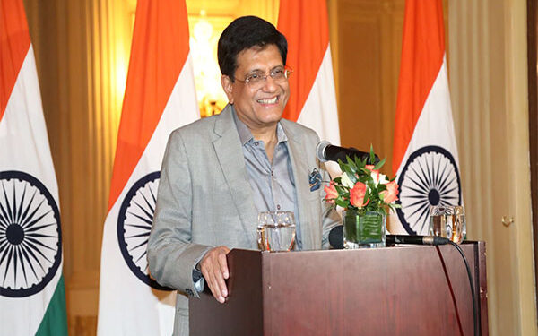 بھارت  اور متحدہ عرب امارات کے بیچ روپیہ۔ درہم کی تجارت پر  بات چیت بہت تیزی سے آگے بڑھ رہی ہے۔ گوئل