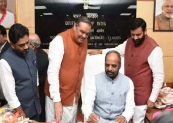 مغربی بنگال میں مسلم برادری کو اوبی سی ریزرویشن کا درجہ خوشامدی سیاست کا نتیجہ:نیشنل کمیشن فار بیک ورڈ کلاسز