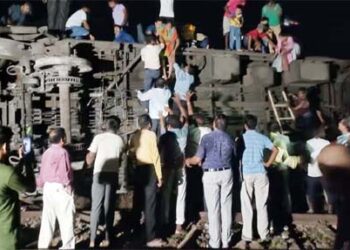 اڈیسہ میں بھیانک ریل حادثہ 100 سے زائد موت،900زخمی