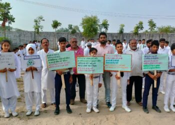 "السبیل اکیڈمی” کے بچوں نے حلف لیا، ہم عالمی تحریک "پلاسٹک فری جولائی” کا حصہ بنیں گے۔