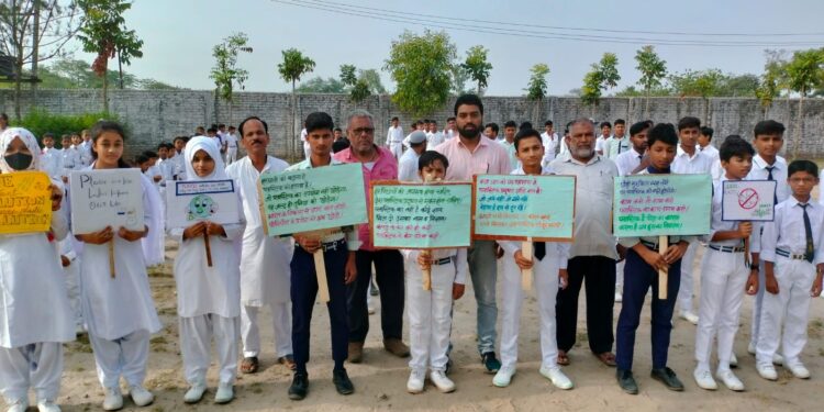 "السبیل اکیڈمی” کے بچوں نے حلف لیا، ہم عالمی تحریک "پلاسٹک فری جولائی” کا حصہ بنیں گے۔