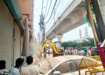 جعفرآباد کے روڈ نمبر 66پر ایم سی ڈ ی کی کارروائی،پولیس کی موجودگی میںتجاوزات ہٹائے گئے