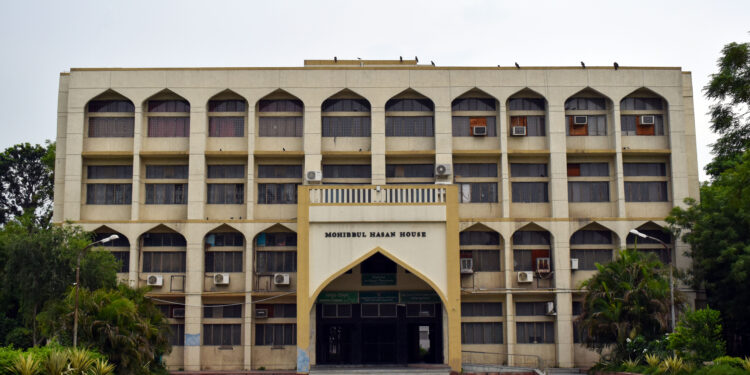 جامعہ ملیہ اسلامیہ کا بہتر این آئی آر ایف درجہ بندی میں بہتر مظاہر ے کے ساتھ یونیورسٹیز میںتیسرا مقام برقرار