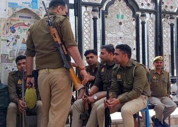 دارالعلوم دیوبند آنے والے لیڈران نظر بند