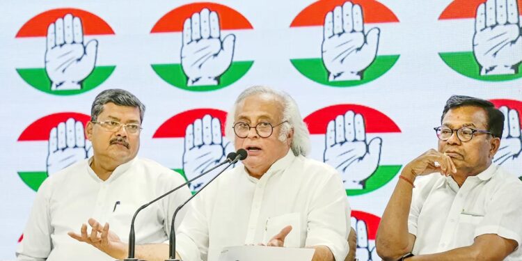 مودی کو منی پور کی صورتحال پر اپنی خاموشی توڑنی چاہئے : کانگریس