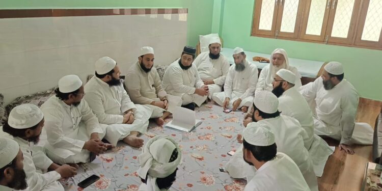 کروڑوں روپئے لے کر فرار مولانا جمیل اختر قاسمی جمعیۃ علما ضلع شمال مشرقی دہلی کے تمام عہدوں سے برخواست