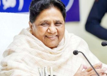 بہن جی کے وزیراعلیٰ رہتے بھائی بھابھی کو 60فیصد رعایت پر نوئیڈا میں الاٹ ہوئے 261فلیٹس