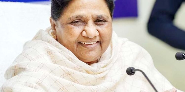 بہن جی کے وزیراعلیٰ رہتے بھائی بھابھی کو 60فیصد رعایت پر نوئیڈا میں الاٹ ہوئے 261فلیٹس