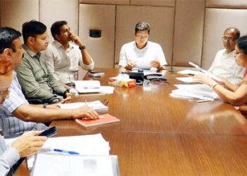 اسکولوں میں مچھروں سے بچاؤ کےلئے پورے جسم کے لباس میں اسکول آنا ہوگا