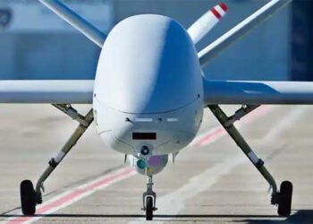 بھارت چین اور پاک سرحدوں پر نظر رکھنے کے لیے97 ‘میڈ ان انڈیا’ ڈرون خریدے گا