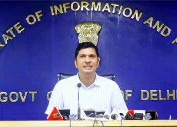 ایل جی نے خود کو بے نقاب کیا، دورہ کرکے جھوٹا کریڈٹ لے رہے تھے