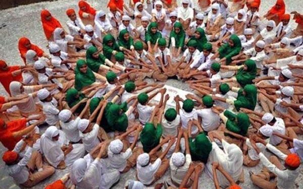 یہ داغ داغ اجالا