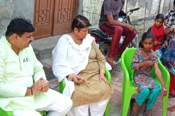 یوگی حکومت کی جانب سے محلہ پٹھانپورہ کی رہنے والی ایک 10سالہ بچی کے چہرے پر جلد ہی لوٹے گی مسکراہٹ