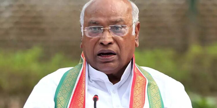 جی-20پلیٹ فارم پر ہندوستان کو چین کے عادتاً جرم کو بے نقاب کرنا چاہئے :کھڑگے