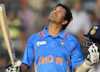 سچن تندولکر اب الیکشن کمیشن کے لیے بیٹنگ کریں گے