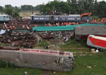 نارتھ ایسٹ ایکسپریس حادثہ،  ماں بیٹی سمیت چار افراد کی موت