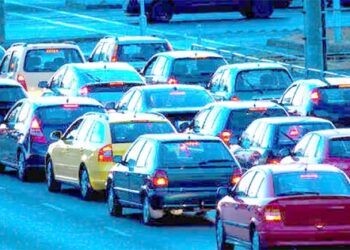 بغیرپولوشن سرٹیفیکیٹ گا ڑی چلانے والوں کی خیر نہیں