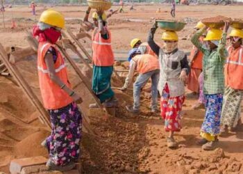 مزدوروں اور ملازمین کو کجریوال حکومت کی طرف سے بڑا تحفہ