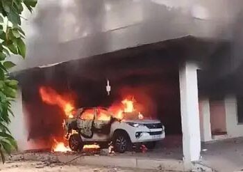 مہاراشٹر: بیڑ میں مراٹھا ریزرویشن پر تشدد،این سی پی رکن اسمبلی کا گھر نذرِ آتش ،کشیدگی،الرٹ جاری