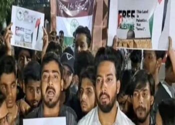 فلسطین کے حق  میں مارچ پر اے ایم یو کے چارطلبا  کے خلاف ایف آئی آر