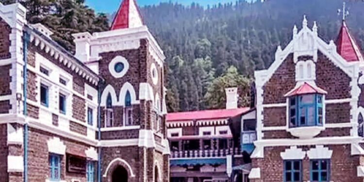 سرنگ میں پھنسے 41لوگوں کا معاملہ ہائی کورٹ پہنچا