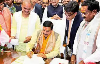 مدھیہ پردیش کے سی ایم نے “سناتن ایجنڈے” سے شروع کی اننگ