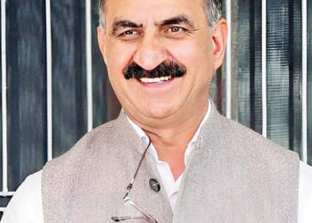 سرکاری محکمے یکم جنوری سے ڈیزل-پٹرول گاڑیاں نہیں خریدیں گے :سکھو