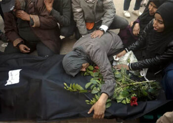 غزہ :پناہ گزین کیمپ پر اسرائیلی حملے میں 70 افراد ہلاک