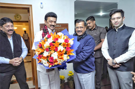 کجریوال اور وزیر اعلی اسٹالن کی ملاقات